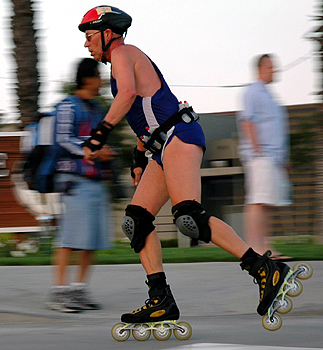 lbm-2004-skating-0246-323x350