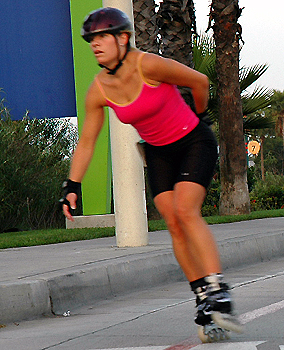 lbm-2004-skating-0367-a-284x350